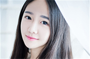 上海后花园论坛：Entertainment and Fashion： Shanghai's Trendy Activities